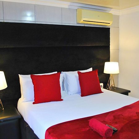 Lapologa Bed & Breakfast ซานีน ภายนอก รูปภาพ