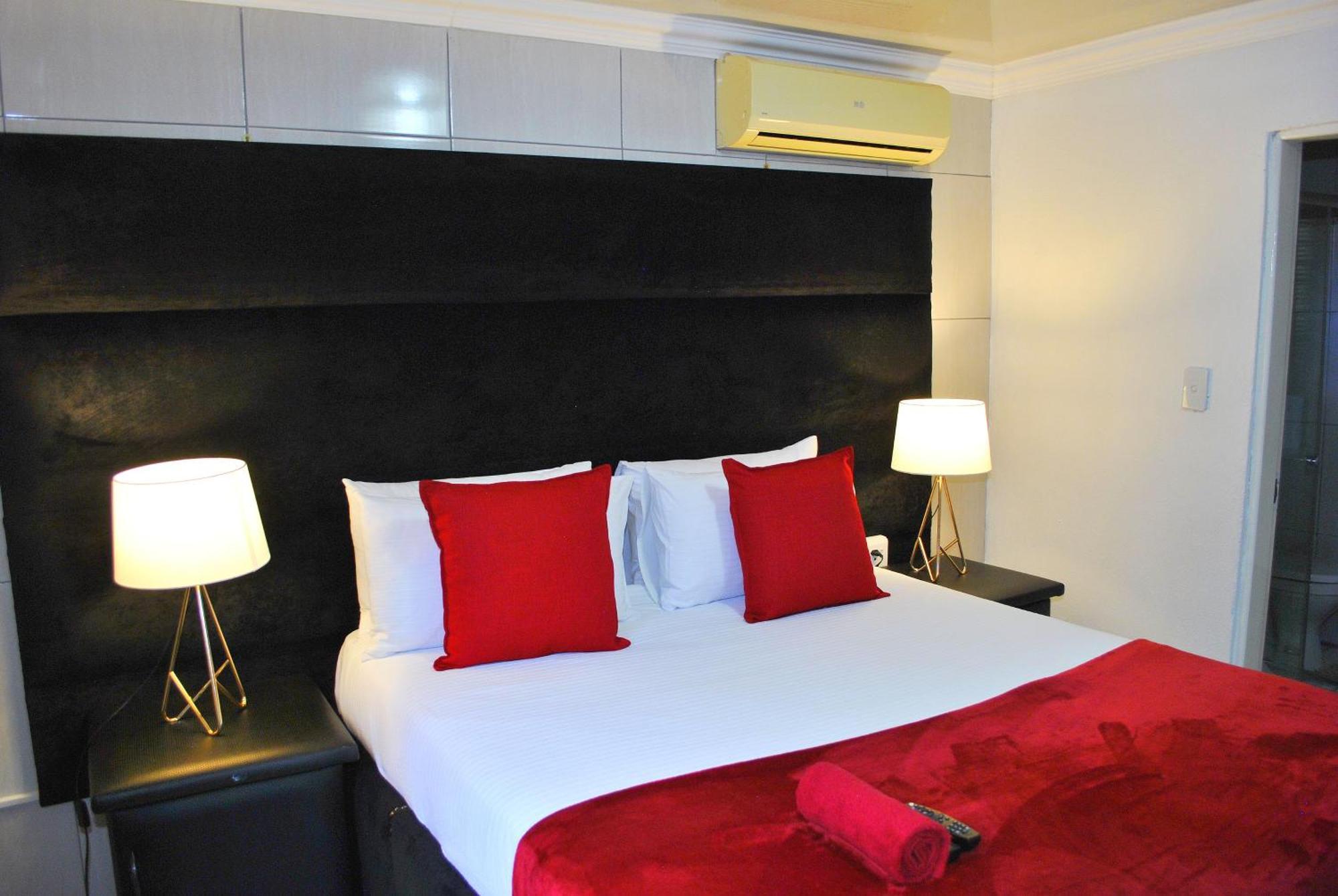 Lapologa Bed & Breakfast ซานีน ภายนอก รูปภาพ