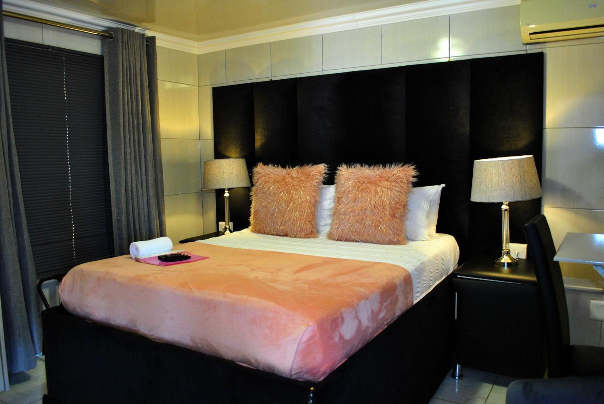Lapologa Bed & Breakfast ซานีน ภายนอก รูปภาพ