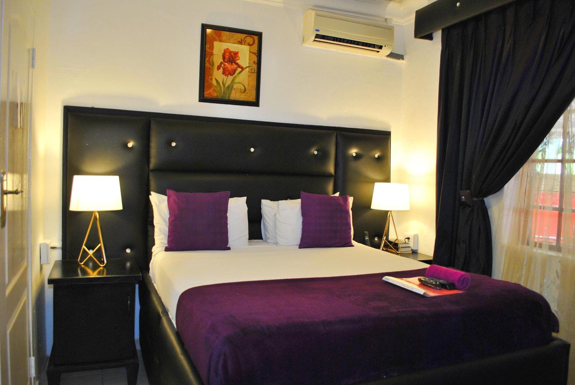 Lapologa Bed & Breakfast ซานีน ภายนอก รูปภาพ