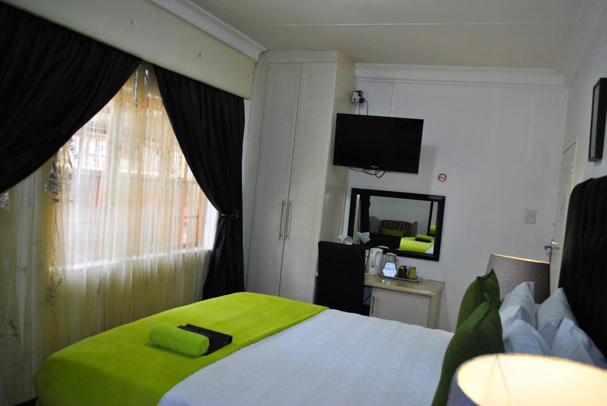 Lapologa Bed & Breakfast ซานีน ภายนอก รูปภาพ