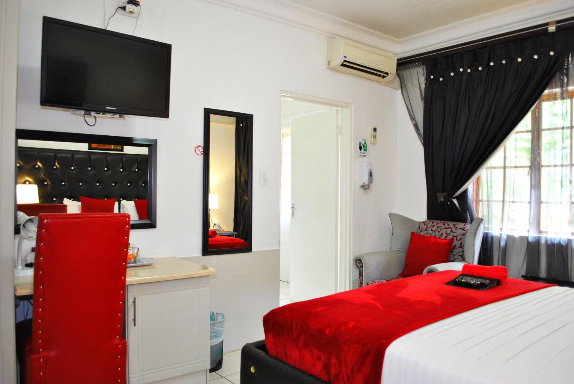 Lapologa Bed & Breakfast ซานีน ภายนอก รูปภาพ