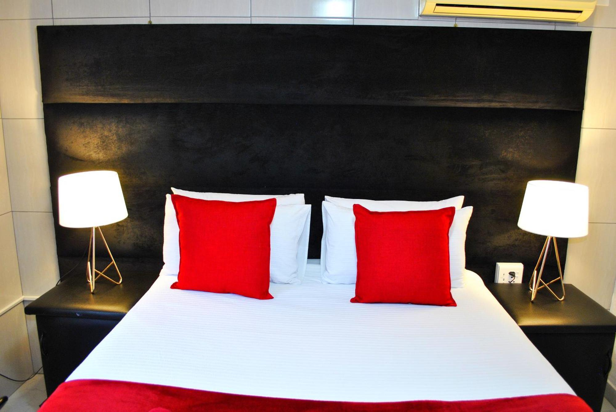 Lapologa Bed & Breakfast ซานีน ภายนอก รูปภาพ